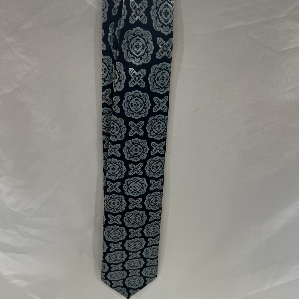 Strawbridge Clothiers Men's Store Tie England blue Geometric Vintage‎ unique 37